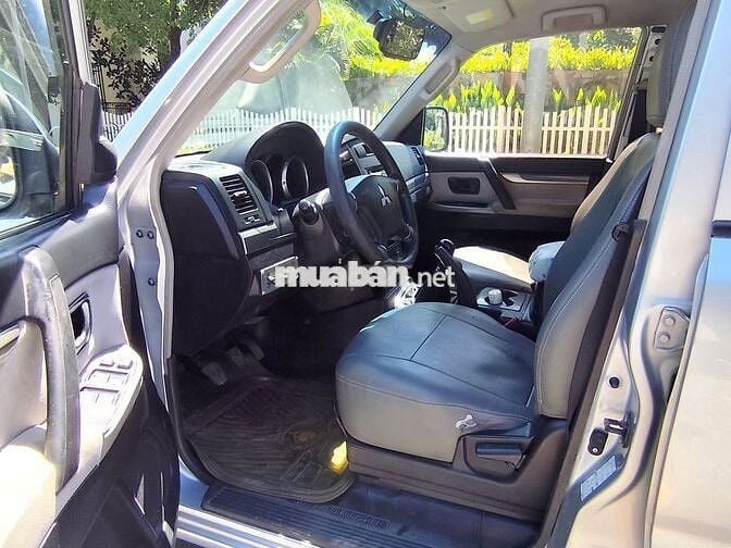 Mitsubishi Pajero 2010 3.0 2 cầu nhập Nhật