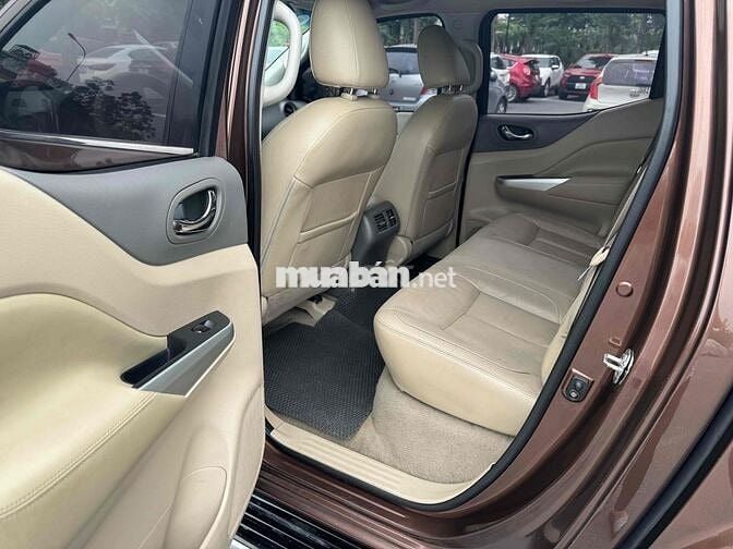 Nissan Navara 2015 VL 2.5 AT 4WD - 95000 km