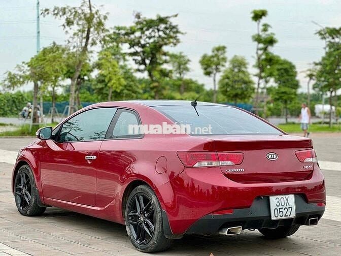 Kia Forte 2009 Koup 2.0 AT - 110000 km