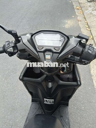 Cần bán vario 150