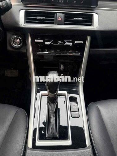 Mitsubishi Xpander Premium 1.5 AT 2025