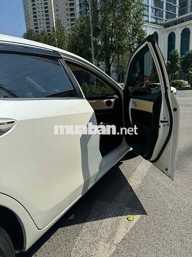 Toyota Corolla Altis 2019 1.8G CVT - 10 vạn