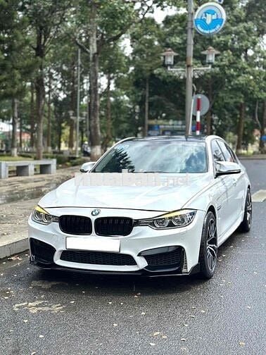 BMW 3 Series 2014 320i - 80000 km xe full đồ chơi