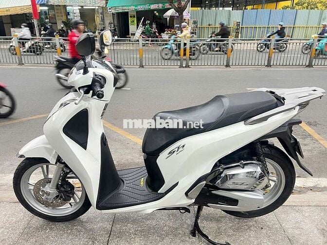 Honda SH 125 2018 mới 90% Bstp chính chủ