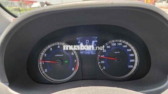 Hyundai Accent 2014 1.4 AT Hatchback - 45000 km