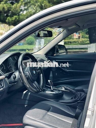 BMW 3 Series 2014 320i - 80000 km xe full đồ chơi