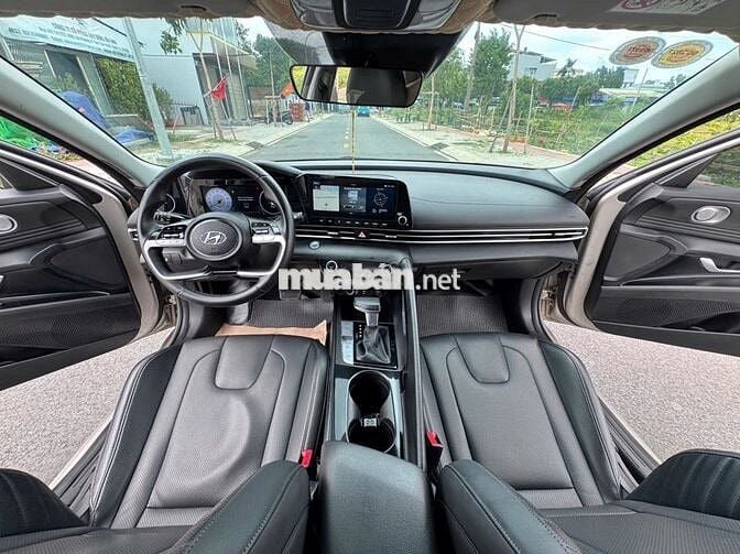 Hyundai Elantra 2022 bản đủ 1.6 xe đẹp như mới