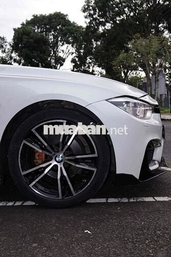BMW 3 Series 2014 320i - 80000 km xe full đồ chơi