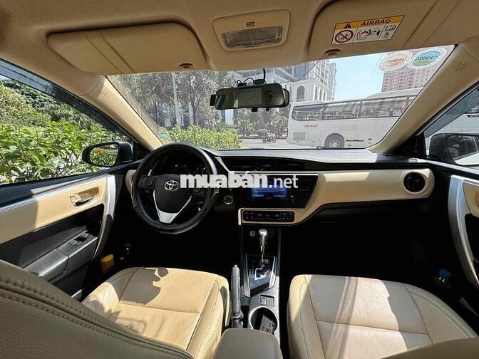 Toyota Corolla Altis 2019 1.8G CVT - 10 vạn