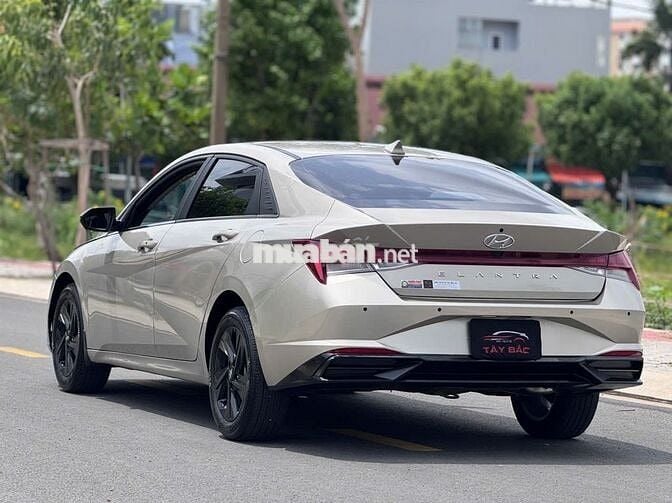 Hyundai Elantra 2022 bản đủ 1.6 xe đẹp như mới