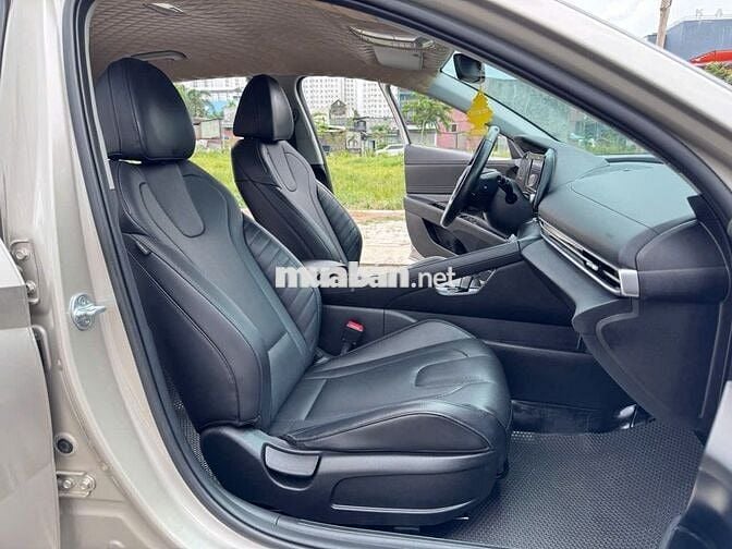 Hyundai Elantra 2022 bản đủ 1.6 xe đẹp như mới