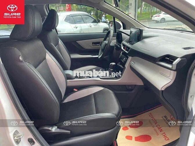 Toyota Veloz Cross 2023 - bảo hành hãng Toyota
