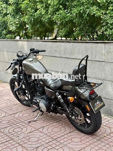 Harley Davidson iron 883