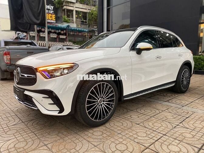 Mercedes Benz GLC Class 2024