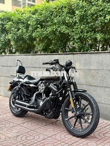 Harley Davidson iron 883