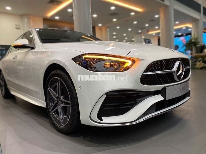 Mercedes Benz C Class 2025 C300 AMG