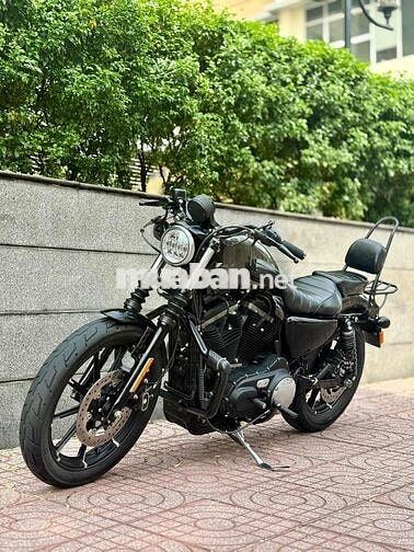 Harley Davidson iron 883
