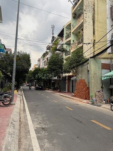 Bán nhà DT 4x18 Cao lỗ ngay CV Tạ Quang Bửu Quận 8