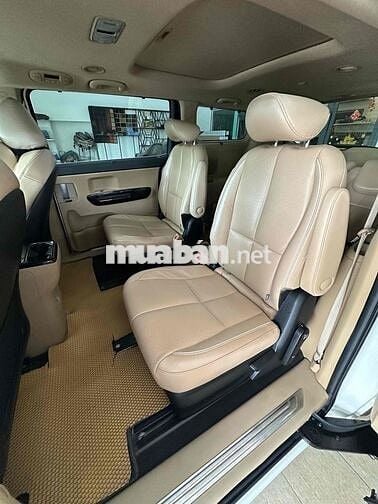 Kia Sedona 2018 2.2 DATH - 180000 km