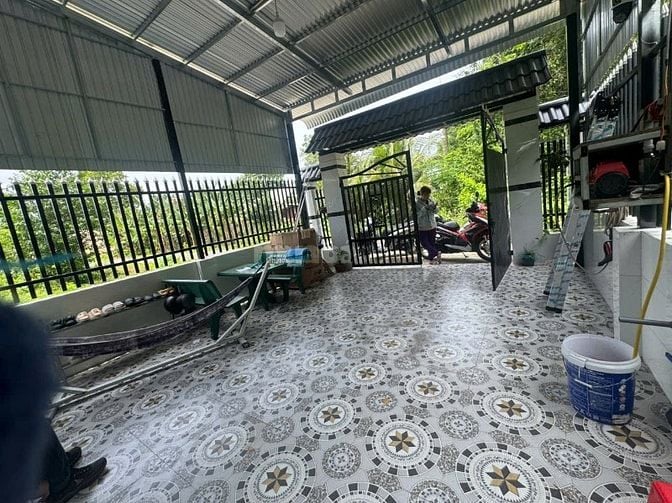Nhà mới xây 5x25 có thổ cư. gần chợ, ủy ban. 1,19 tỷ 