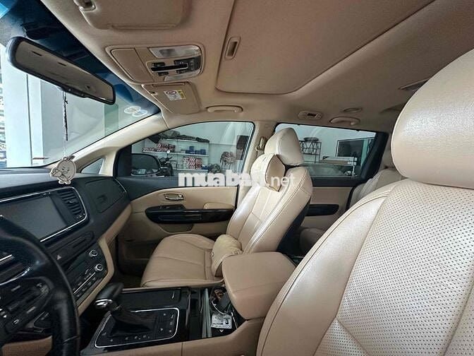 Kia Sedona 2018 2.2 DATH - 180000 km