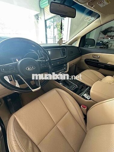 Kia Sedona 2018 2.2 DATH - 180000 km