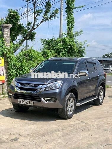 Isuzu Mu X sản xuất 2017 2.5 MT - Zin không lỗi