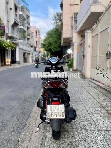 Honda SH Mode 2024 xám nhám PBĐB bs62 chính chủ