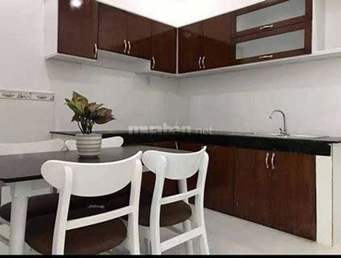 BÁN GẤP NHÀ PHỐ 100M MỚI XÂY 1 TRỆT 1 LẦU, GẦN CHỢ ĐỆM , NGUYỄN CỬU PH