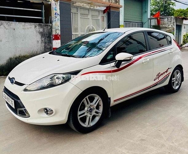 Ford Fiesta 2012 1.6 AT Hatchback - 87000 km