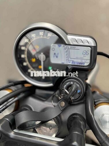 Triumph Speed 400 odo 130km biển Sài Gòn