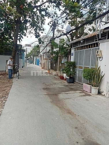Chính chủ bán nhà hẻm xe hơi 1942 thị trấn nhà bè