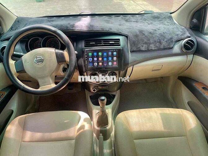 Nissan Livina 2011 7 chổ ngồi Xe nhật siu bền