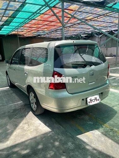Nissan Livina 2011 7 chổ ngồi Xe nhật siu bền