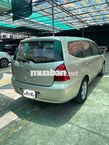 Nissan Livina 2011 7 chổ ngồi Xe nhật siu bền
