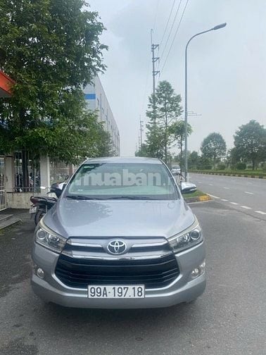 Toyota Innova 2017 2.0V - 165000 km