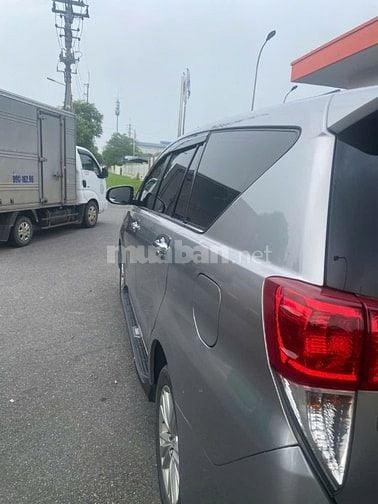 Toyota Innova 2017 2.0V - 165000 km
