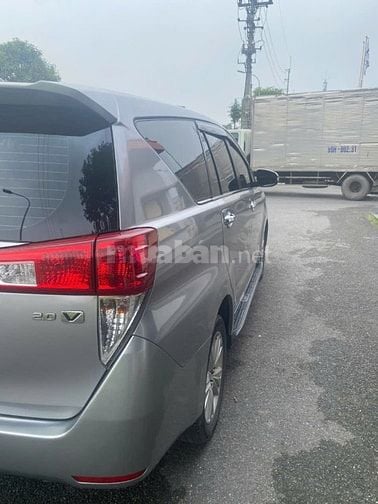 Toyota Innova 2017 2.0V - 165000 km