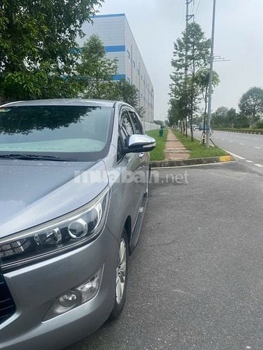 Toyota Innova 2017 2.0V - 165000 km