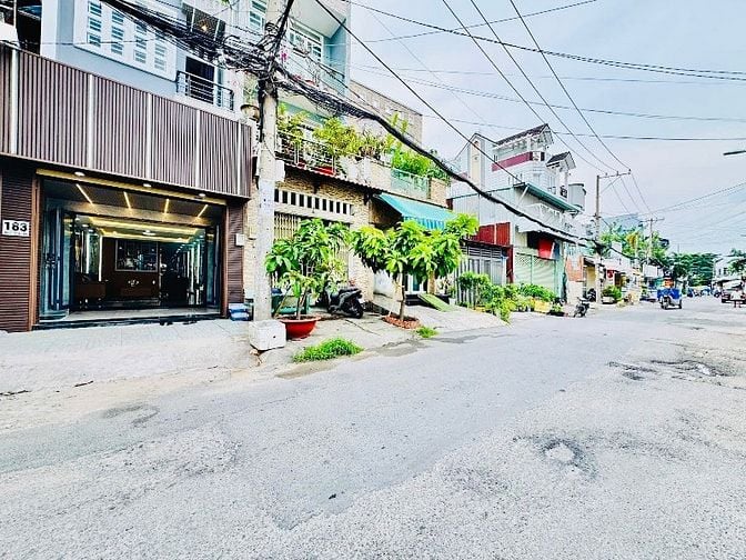 Bán nhà mặt tiền đẹp 3 lầu (4x13) 183 Đường số 4 p16 Gò Vấp