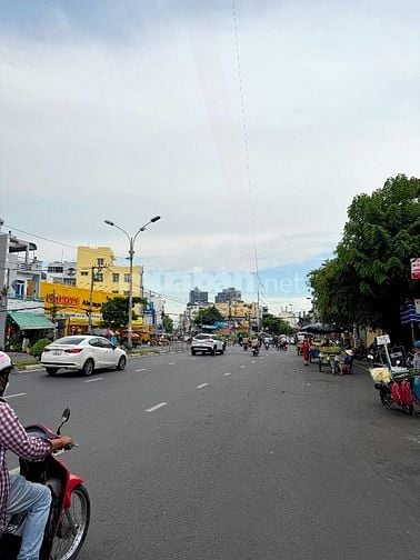 BÁN NHÀ MẶT TIỀN : 304 BÌNH TIÊN - P. 4 - Q. 6 - TPHCM