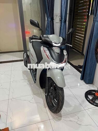 Honda SH160i ABS Xám Xi Măng Năm 2024 Chạy 470km