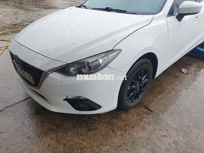 Mazda 3 2016 1.5 AT Sedan - 120000 km