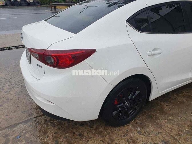 Mazda 3 2016 1.5 AT Sedan - 120000 km