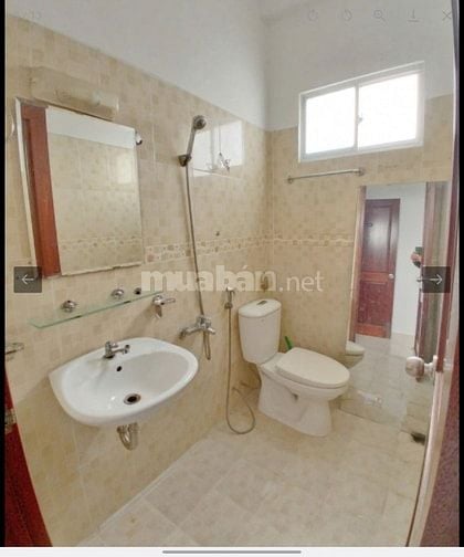 Bán nhà hẻm Xh CHDV 13 phòng dt 6,5x11m Nguyễn Trãi Q1 chỉ 14,5 tỷ.