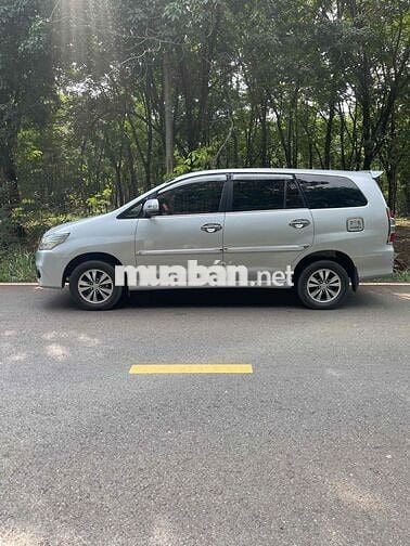 Toyota Innova 2016 2.0E - 160489 km