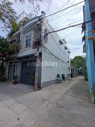 Nhà 2 mặt tiền xe hơi tránh nhau 1T1L