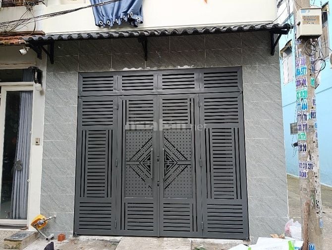 Nhà 2 mặt tiền xe hơi tránh nhau 1T1L