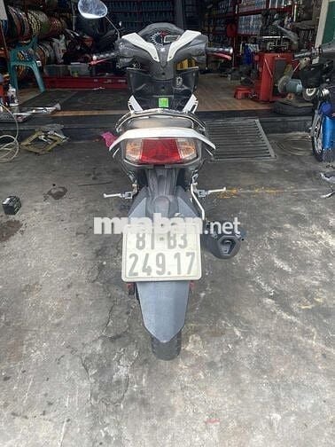 Cần bán xe vì kẹt tiền