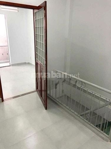 Cho thuê nhà hẻm 2m(XM) Trần Quang Khải, P. Tân Định, Q.1 giá 10tr